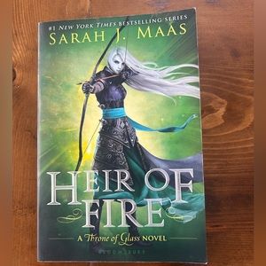 Sarah J Maas Heir if Fired Original Cover. Excellent Condition-unread
